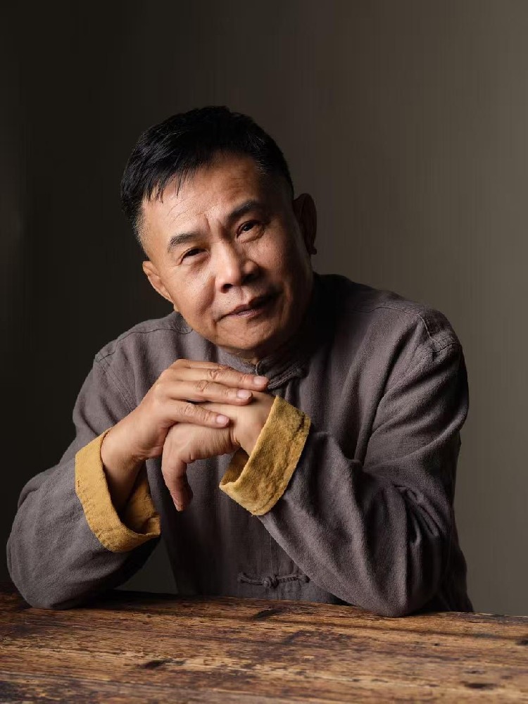 黃景藏（國(guó)瓷紅葉畫院常務(wù)副院長(zhǎng)）